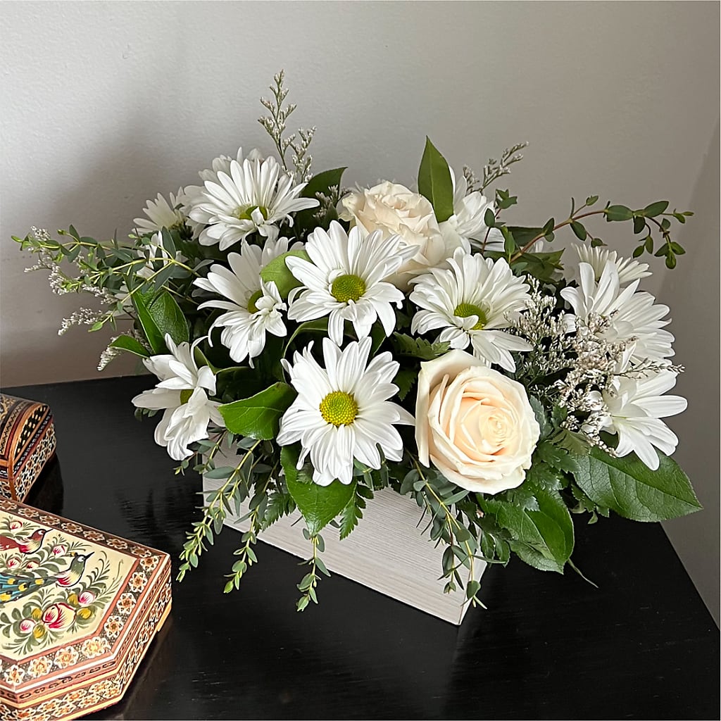 Fresh Linen Box Bouquet –  All Of The Good Flowers, Jackson NJ