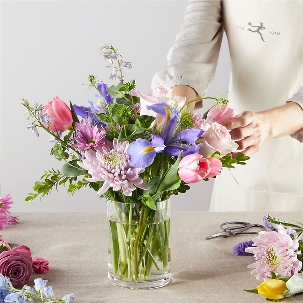 Pastel Tradition - A Florist Original –  All Of The Good Flowers, Jackson NJ