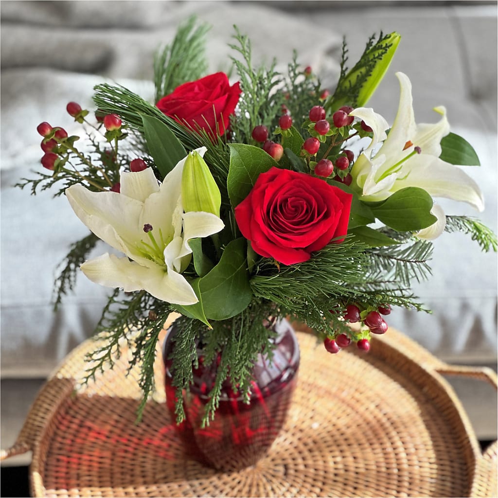 Evergreen Delight Bouquet –  All Of The Good Flowers, Jackson NJ