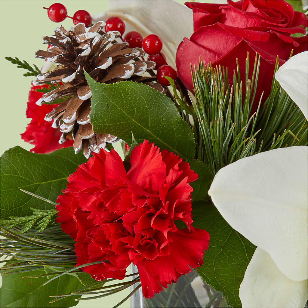 Glistening Icicles Bouquet –  All Of The Good Flowers, Jackson NJ